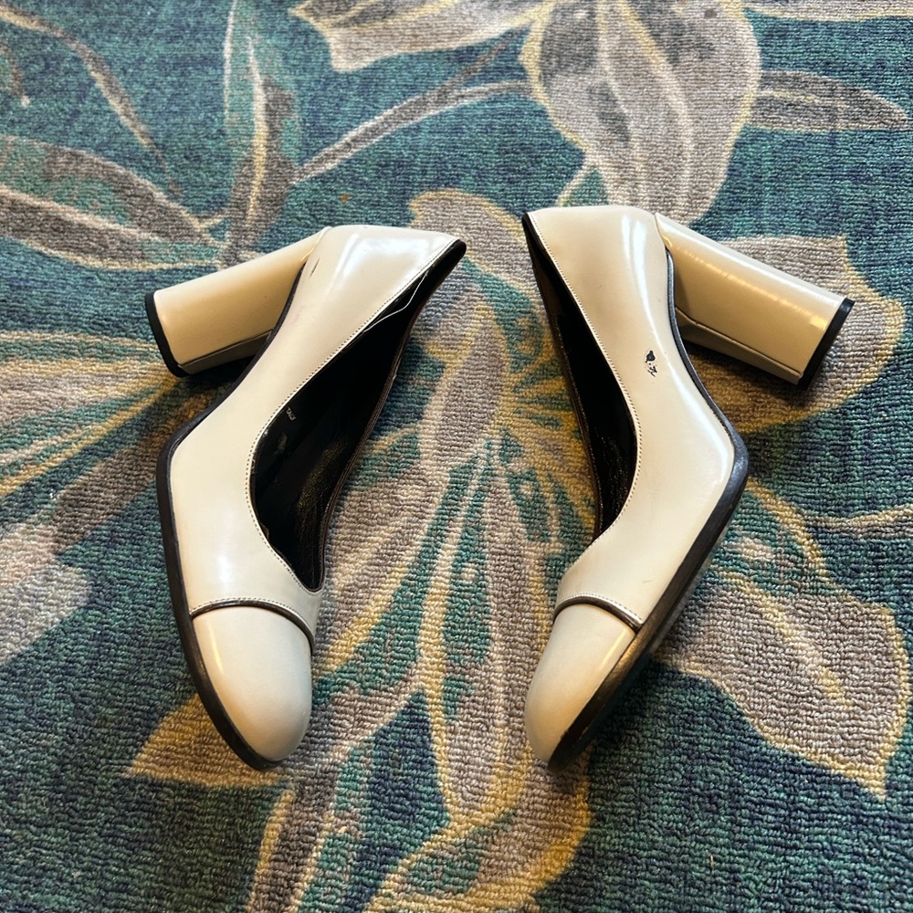 Prada Cream Leather Round Toe Pumps Size 36| US 6 - Picture 7 of 7